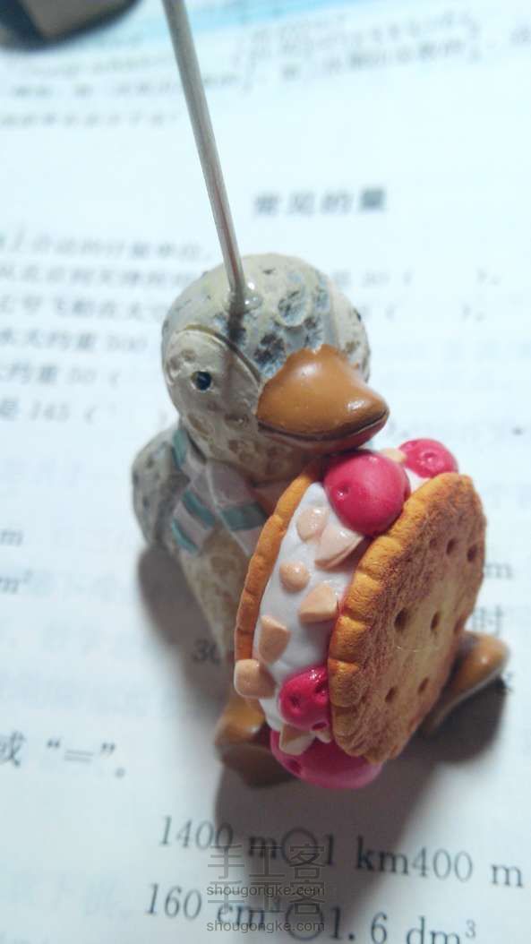 夹心草莓饼干粘土教程