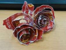 超简单纸玫瑰不用折