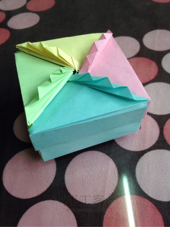 简易折纸糖果盒 折纸教程-手工客官网