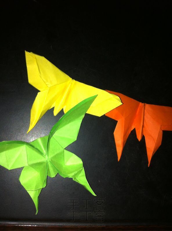 逼真的蝴蝶折纸教程