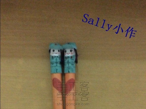 “笔艺”双飞 永结同心 情侣手工卷笔