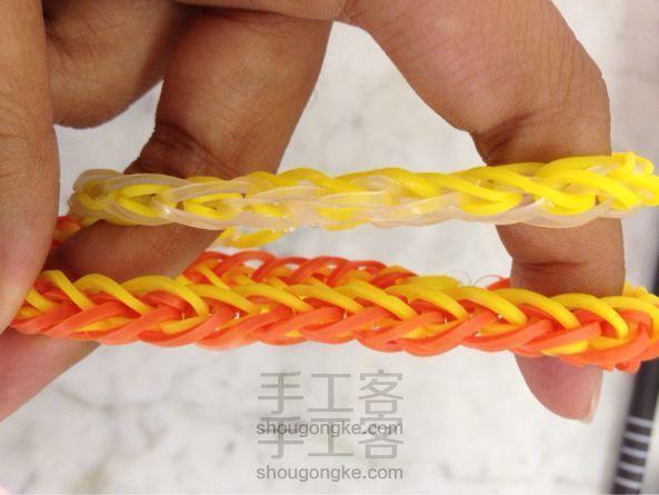 橡皮筋手链 超详细编织原创教程  彩虹织机