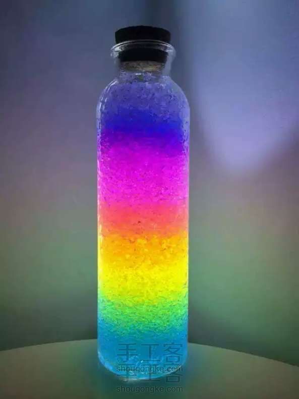 美哒哒的彩虹瓶 创意手工