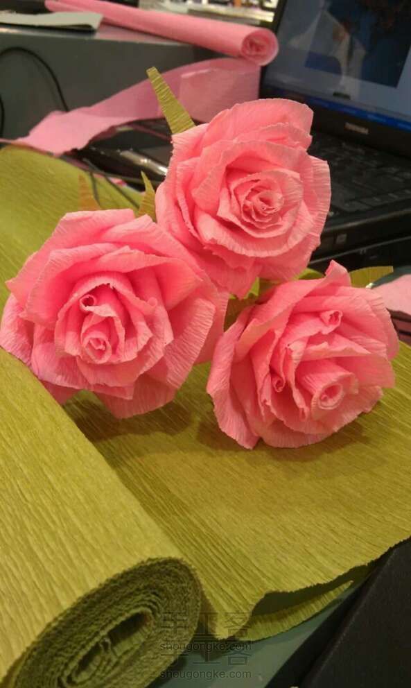 超简单玫瑰折纸教程。