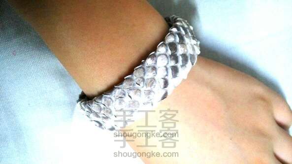 蟒蛇皮手环手工制作方法
