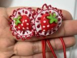 儿童草莓发绳DIY方法