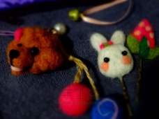 羊毛毡兔兔草莓泰迪发卡/手机链