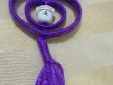 男朋友姓左，最喜欢紫色，所以做了一个紫色的挂链