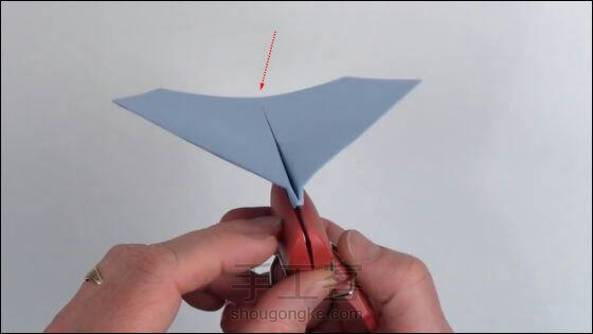 飞超远纸飞机。折纸教程