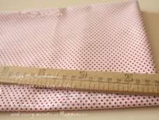 一般平纹纯棉棉布的厚度和质地，很适合做手工，都是纯棉质地的，请放心使用。