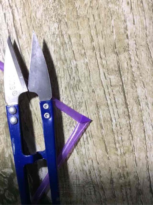 夜光星星制作教程--塑料管 第3步