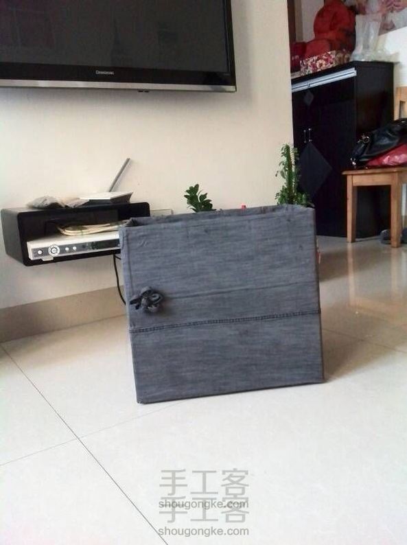 戴着花的箱子制作教程