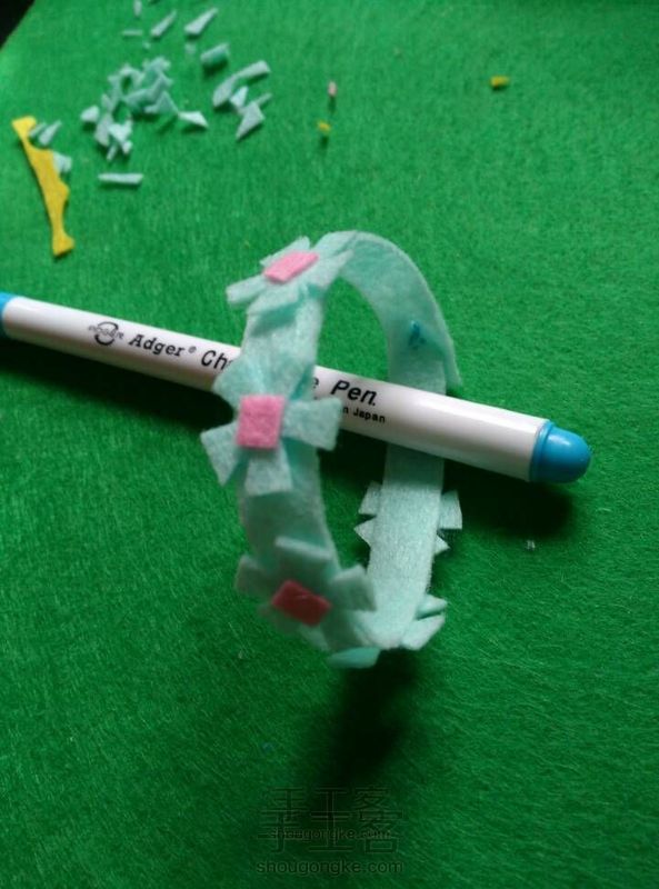 又一个小清新不织布手链制作教程