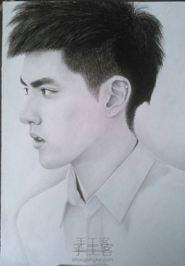 EXO吴亦凡素描手绘教程