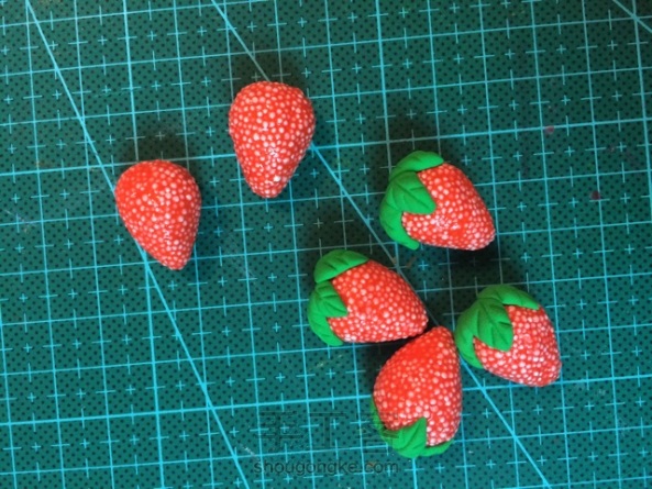 草莓🍓速成法 轻粘土教程