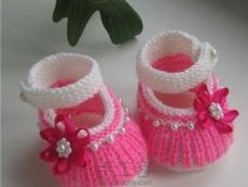 亲手做宝宝鞋子:可爱编织宝宝鞋
