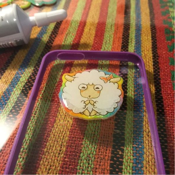 羊咩咩热缩片滴胶手机壳(出售成品)