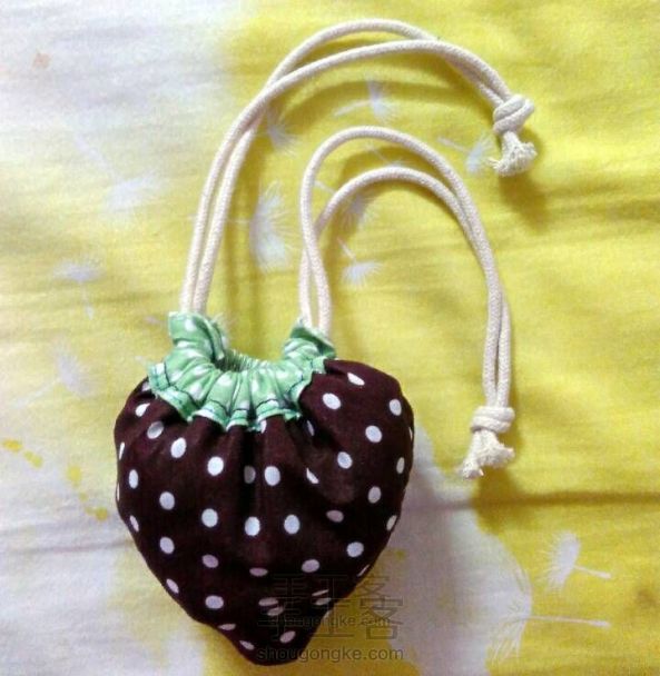 可爱草莓袋制作教程