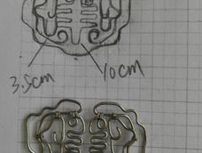 20150415羊年宝宝锁(半成品)
安静妈妈,求教求教,怎么做得对称啊?
这是仿你另一款羊年宝宝锁做的,虽然也先画图再绕,但发现很难对称啊,羊字也歪歪扭扭的。有啥诀窍不?