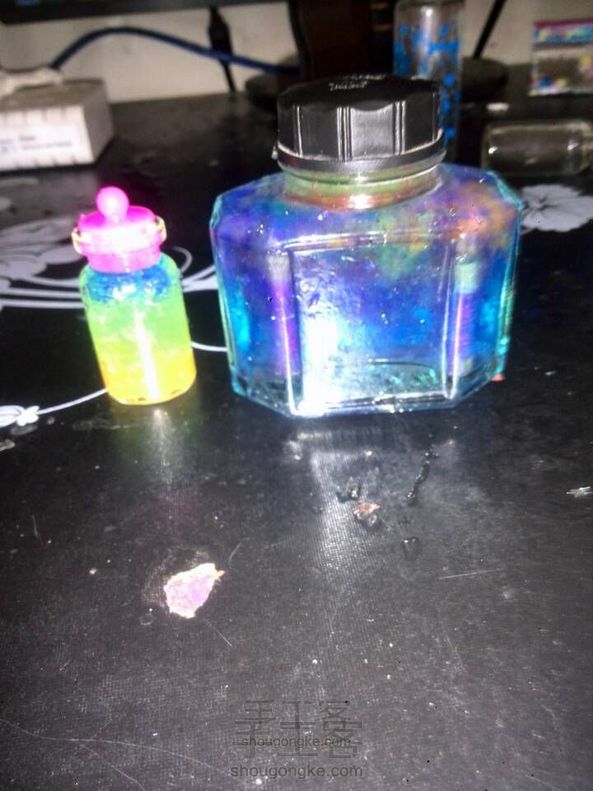 旧玻璃不要扔,可以做彩虹瓶