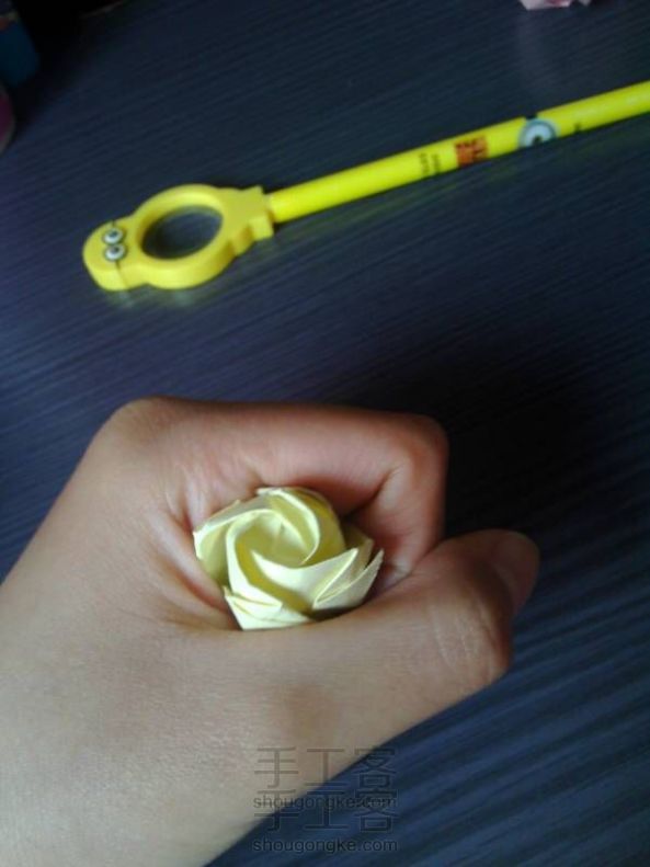 纸折玫瑰花
