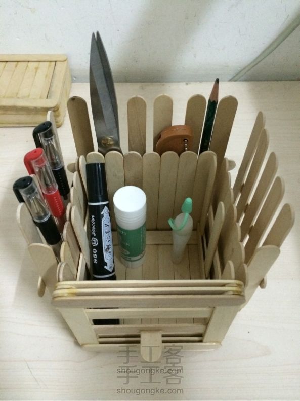 雪糕棍DIY笔筒杂物盒