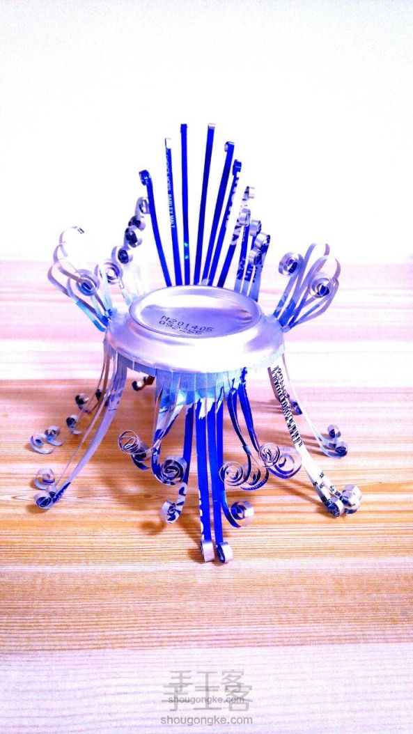 易拉罐—艺术靠椅—小制作