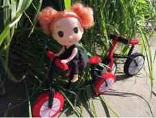 娃娃的情侣款单车