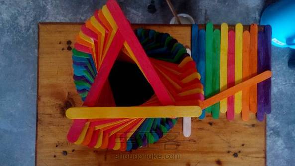 一个神奇的笔筒