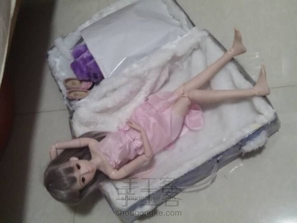夜萝莉娃娃手提箱床