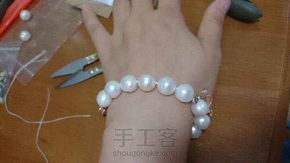 巴洛克风格螺纹珍珠手链,配施家水晶,穿线和打结方法都有哦