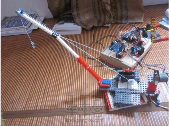 【Arduino】废旧积木和电机利用——DIY吊车【转译】