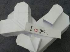 表白神器之爱心盒子折纸教程来啦！💙在纸条上写下你想说的话，塞进爱心盒子里，送给你想送的人😘
