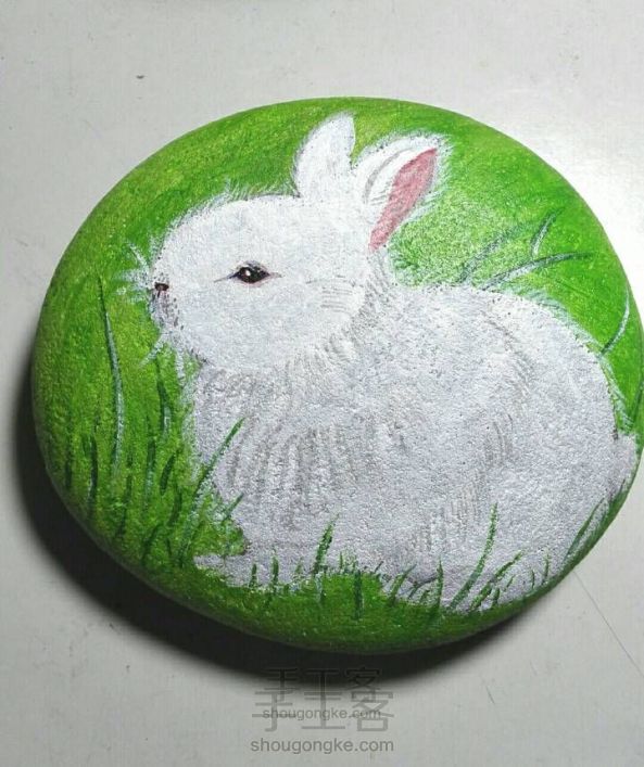 石头画小白兔
