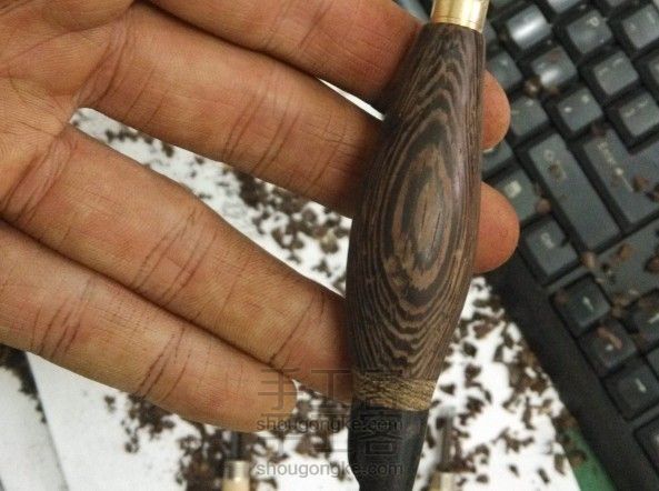 做个烟嘴,造型简单,小胖子。