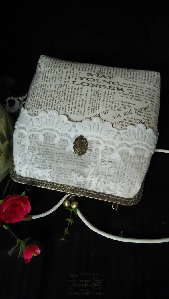 订制20cm口金包
(尺寸:21cm21cm6cm)