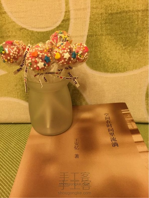 不用烤箱的巧克力棒棒糖
