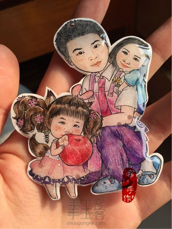 甜蜜的一家三口热缩冰箱贴~