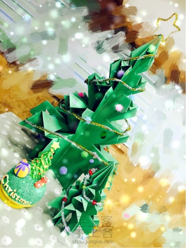 增加点圣诞气氛，纸制圣诞树