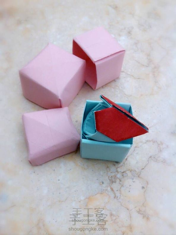 盒子小哥