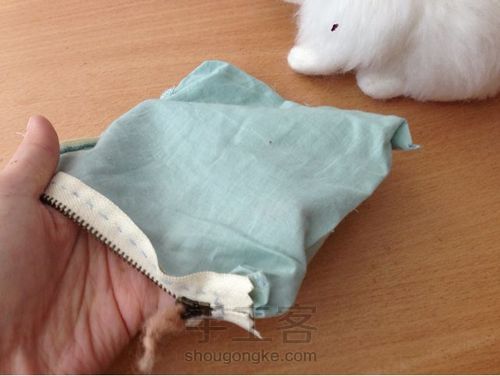 羊毛毡仿真兔子包 第24步