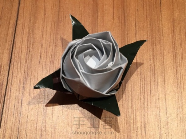 花萼一体的佐藤玫瑰折纸教程