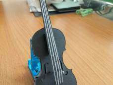 这次给大家来个小提琴的教程。我自己用的是黑色卡纸。
