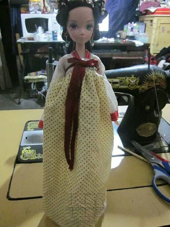 [转]双片式齐胸襦服