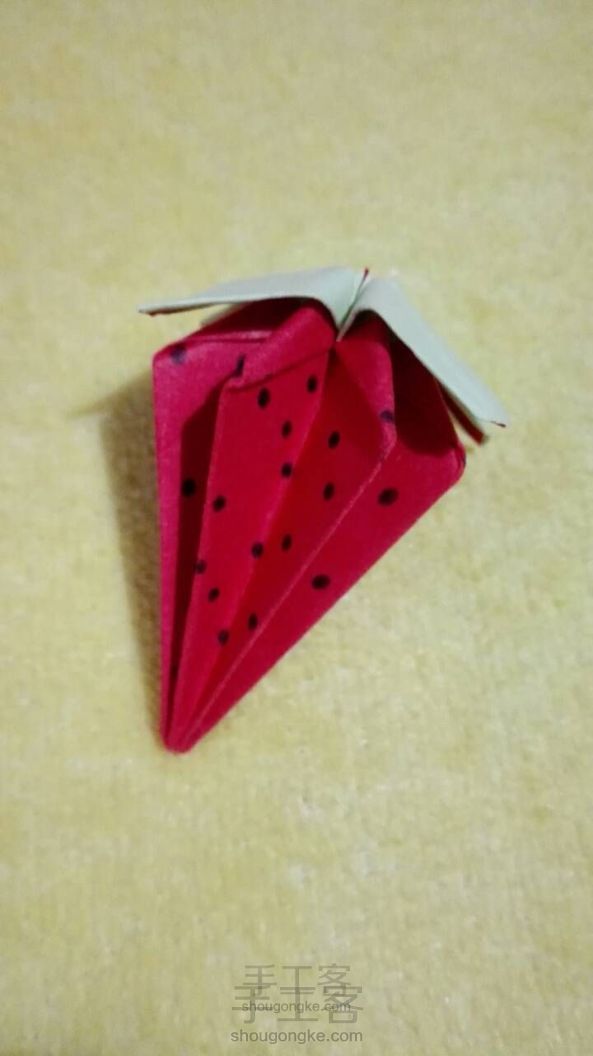 甜甜哒折纸草莓