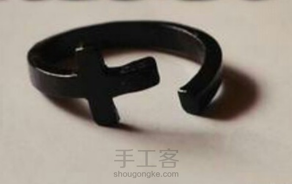 黒十字架 戒指