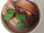 猪脚莲藕汤