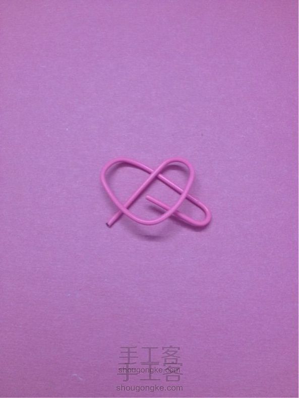 回形针爱心书签
