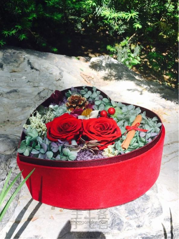 红色心形永生花盒，送闺蜜的结婚礼物❤️
