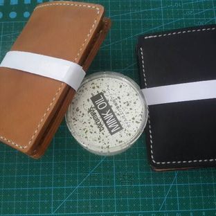 疯马皮竖款短夹，封边虐心。